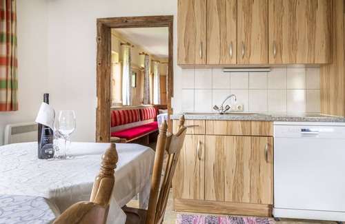 Maschl House | Cozy 400-Year-Old Wooden House with Pool & Pet-Friendly Amenities