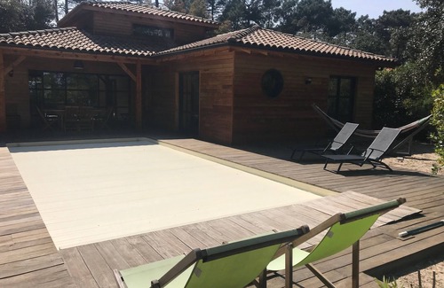 Lacanau-Ocean House | Wood House: Perfect Retreat with Pool and Ocean View