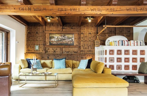 Bad Ischl House | Wooden house in sole location in Bad Ischl - forest, nature, fireplace & sauna