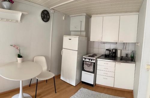 Turku Apartment | Wooden house studio 1 km from river Turku