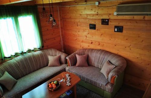 Kulen Vakuf House | Relax at Wooden House "Una" with Ocean View & Pool