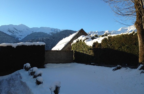 Garin Ski Chalet | Cozy Wooden Hut in the Heart of the Pyrenees - 9/10 Rated