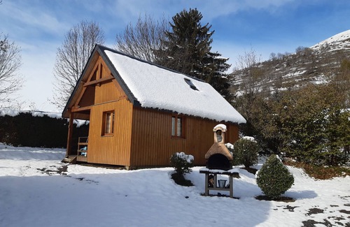 Garin Ski Chalet | Cozy Wooden Hut in the Heart of the Pyrenees - 9/10 Rated