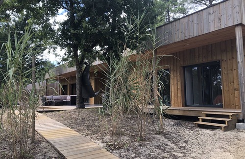 Biscarrosse House | Forest-View Villa with Terrace, Close to the Lake