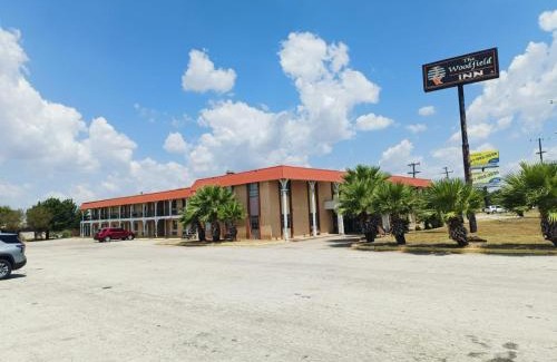 Sweet Home Hotel | Budget-Friendly Woodfield Inn and Suites for Families & Pets
