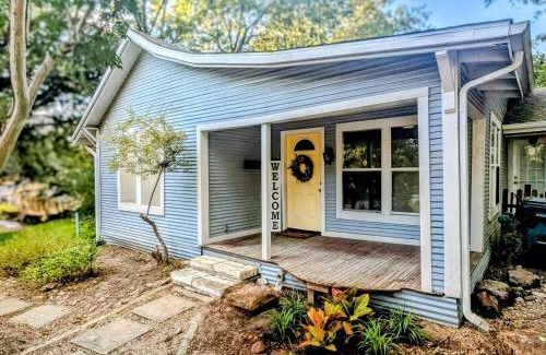 McKinney House | Woodhaven Cottage Downtown McKinney