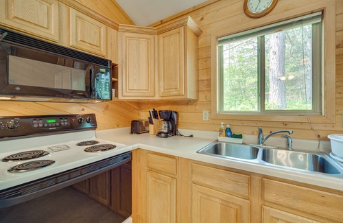 Solon Springs Cabin | Woodland Cabin: Enjoy Fishing, Trails & Pet-Friendly Comfort