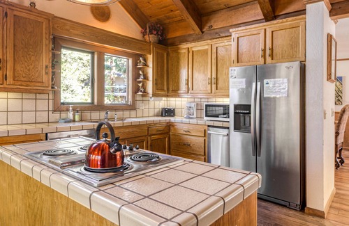 Skyland House | Dog-Friendly Retreat Near the Beach with Hot Tub & Spa