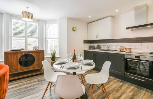 Acomb Apartment | Discover Woodland View: A Newly Converted Victorian Gem