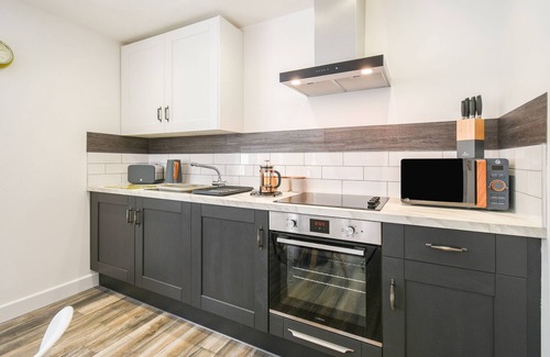 Acomb Apartment | Discover Woodland View: A Newly Converted Victorian Gem