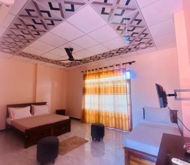 Kochchikade Hotel | Top-Rated Saayoo Resort with Pool and Hot Tub Amenities