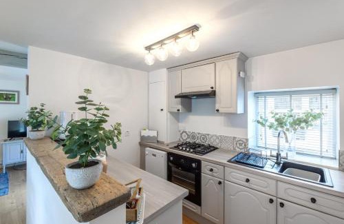 Bewerley House | Woodpecker Cottage: Pet-Friendly Retreat for Families