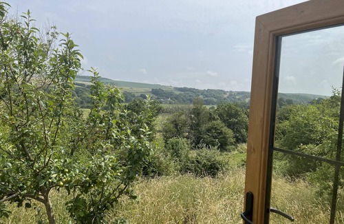 Alfriston Cabin | Woodpecker Hill: Family-Friendly Retreat in Alfriston