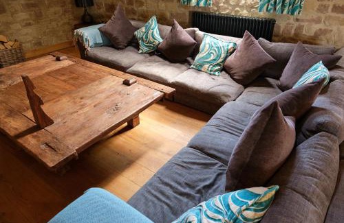 Hulland Ward House | Experience Woodpecker Loft at Millfields Farm Cottages