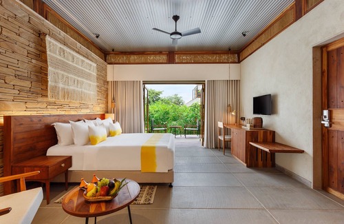 Talala Resort | Relax at Woods at Sasan: 5-Star Hotel with Spa & Pool