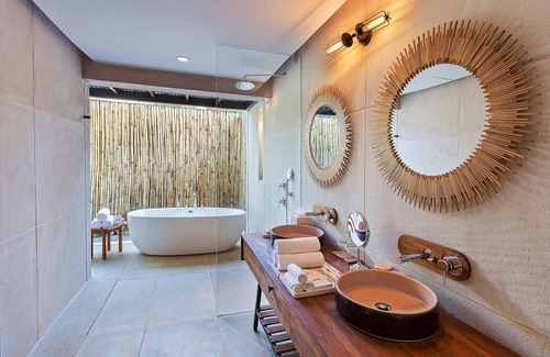 Talala Resort | Relax at Woods at Sasan: 5-Star Hotel with Spa & Pool