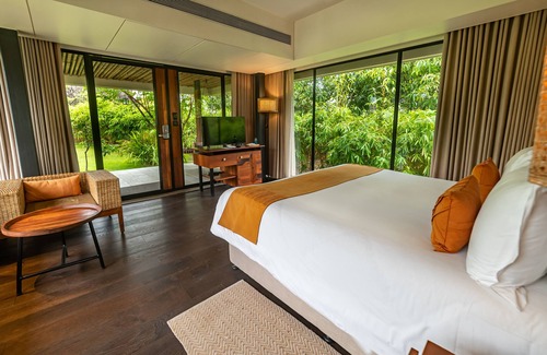 Talala Resort | Relax at Woods at Sasan: 5-Star Hotel with Spa & Pool
