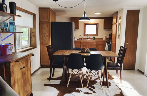 Woods Bay House | Woods Bay Get-A-Way: Family-Friendly Lake Access Awaits