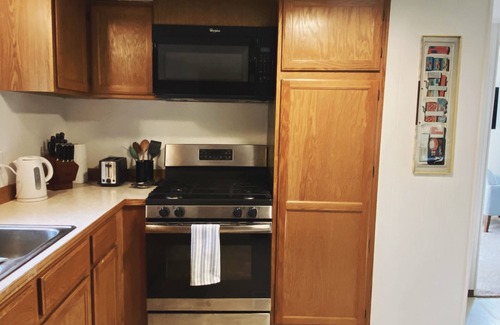 Woods Bay House | Woods Bay Get-A-Way: Family-Friendly Lake Access Awaits