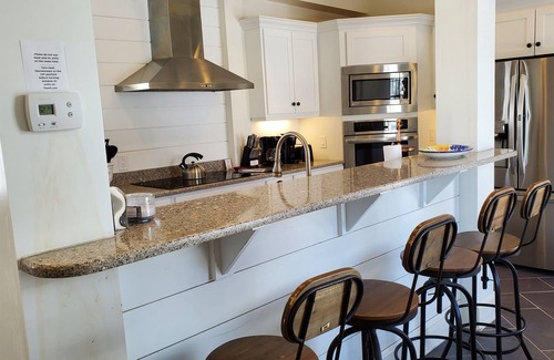 Laurens House | Woods Hollow - Renovated Retreat Near All-Star Village