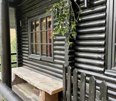 Maboge Ski Chalet | Welcoming Woods-Maboge: Family-Friendly Hotel Escape