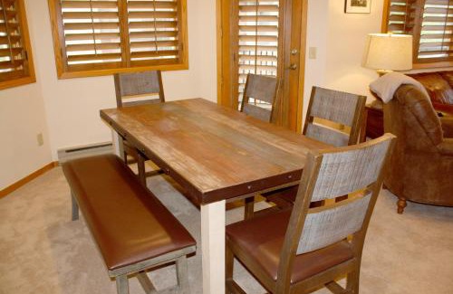Warrior's Mark House | Woods Manor #302-A: Family-Friendly with Hot Tub Access