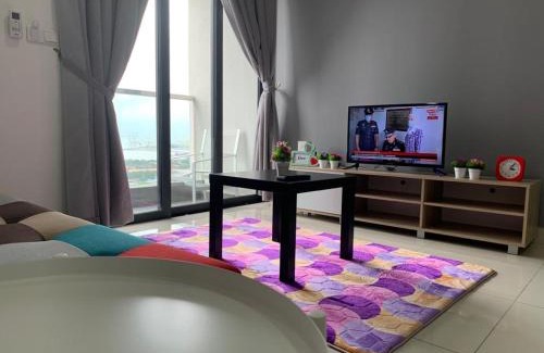Kampung Bagan Dalam Apartment | Discover Woodsbury Suites: Poolside Retreat in Butterworth