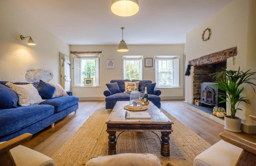 Low Newton House | Woodside Cottage: Pet-Friendly Retreat with Hot Tub & Kitchen