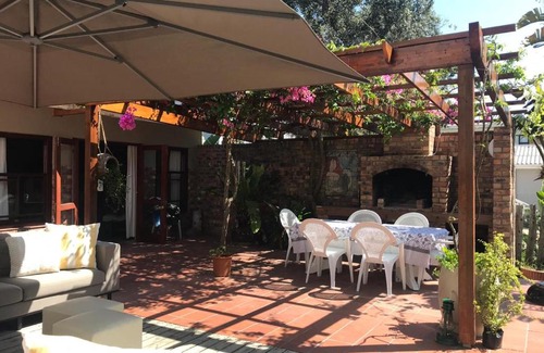 Kenton on Sea House | Ocean View Woodside Cottage - Guest Rated 9/10 & Family-Friendly