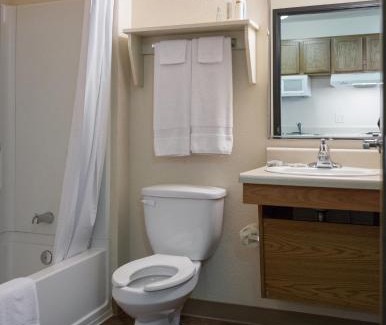 East Texas Hotel | Comfortable WoodSpring Suites in Allentown - Pet Friendly Stay