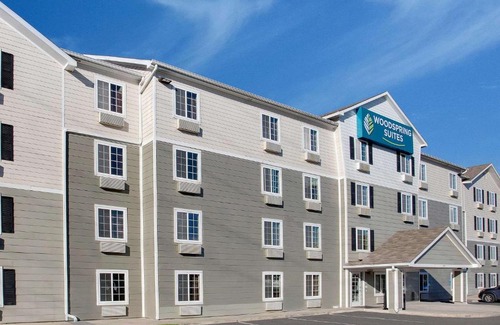 Lobdell/Woodale Hotel | Budget-Friendly WoodSpring Suites Baton Rouge with Great Amenities