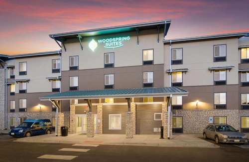 Broomfield Hotel | Pet-Friendly WoodSpring Suites in Broomfield-Westminster