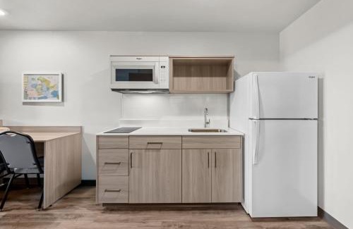 Charlotte Hotel | WoodSpring Suites Charlotte - Arrowood