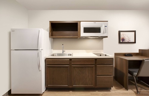 Charlotte Hotel | Comfortable WoodSpring Suites near University Research Park