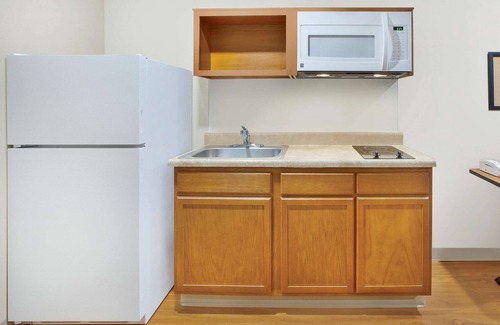 West Columbus Hotel | Comfortable WoodSpring Suites Columbus Urbancrest Awaits