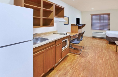 West Columbus Hotel | Comfortable WoodSpring Suites Columbus Urbancrest Awaits