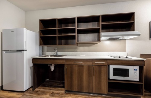 Daytona Beach Hotel | Eco-Friendly WoodSpring Suites Near Daytona Beach Speedway