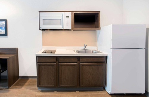 Daytona Beach Hotel | Eco-Friendly WoodSpring Suites Near Daytona Beach Speedway