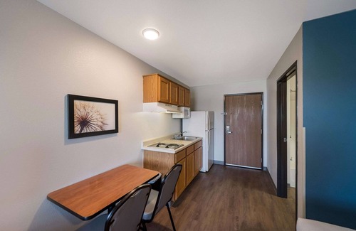 Trophy Club Hotel | Pet-Friendly WoodSpring Suites in Trophy Club, Fort Worth