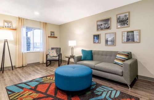 West Newton Hotel | Comfortable WoodSpring Suites near Indianapolis Airport