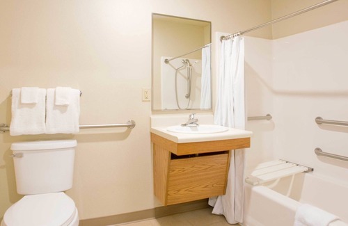 Junction City Hotel | Budget-Friendly Comfort at WoodSpring Suites Junction City