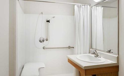 Clermont Hotel | Comfortable WoodSpring Suites Orlando West - Clermont Stay