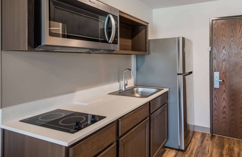 Round Rock Hotel | Comfortable WoodSpring Suites Round Rock with Essential Amenities