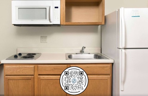 Arnold Hotel | Convenient WoodSpring Suites St. Louis Arnold with Kitchen