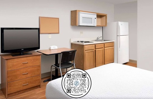 Arnold Hotel | Convenient WoodSpring Suites St. Louis Arnold with Kitchen