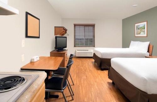 Wilkes-Barre Hotel | Convenient WoodSpring Suites Wilkes-Barre with Family Amenities