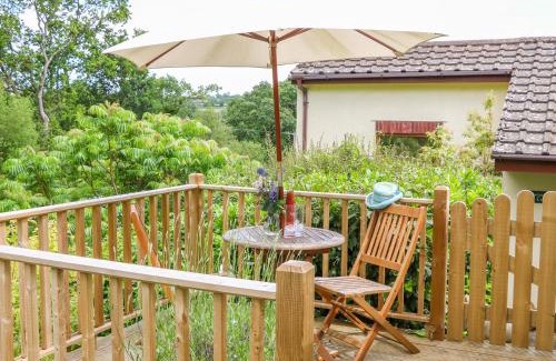 Axminster House | Pet-Friendly Woodstock Retreat: Rated 10/10 by Guests