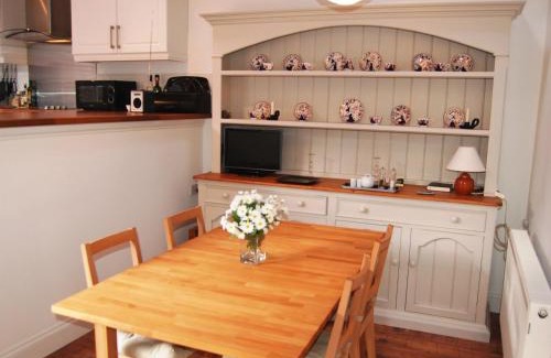 Lazonby House | Welcoming Woodstore Cottage: 4-Star Family Retreat