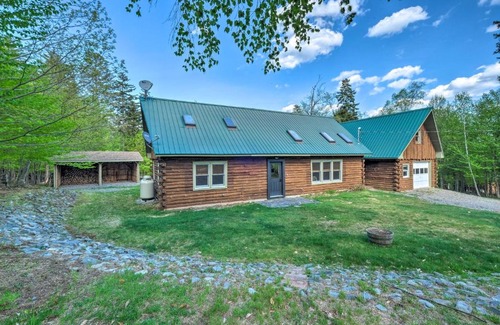 Beaver Cove House | Pet-Friendly Moosehead Lake Cabin with Inviting Deck