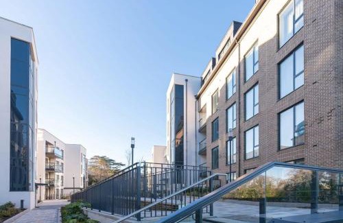 Leopardstown Apartment | Woodward Square One: Family-Friendly Retreat with Hot Tub